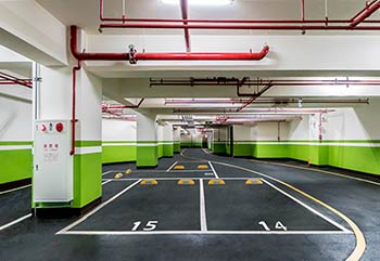 捷運最近的廠辦大樓就在盛元承天捷運廠辦停車場內部